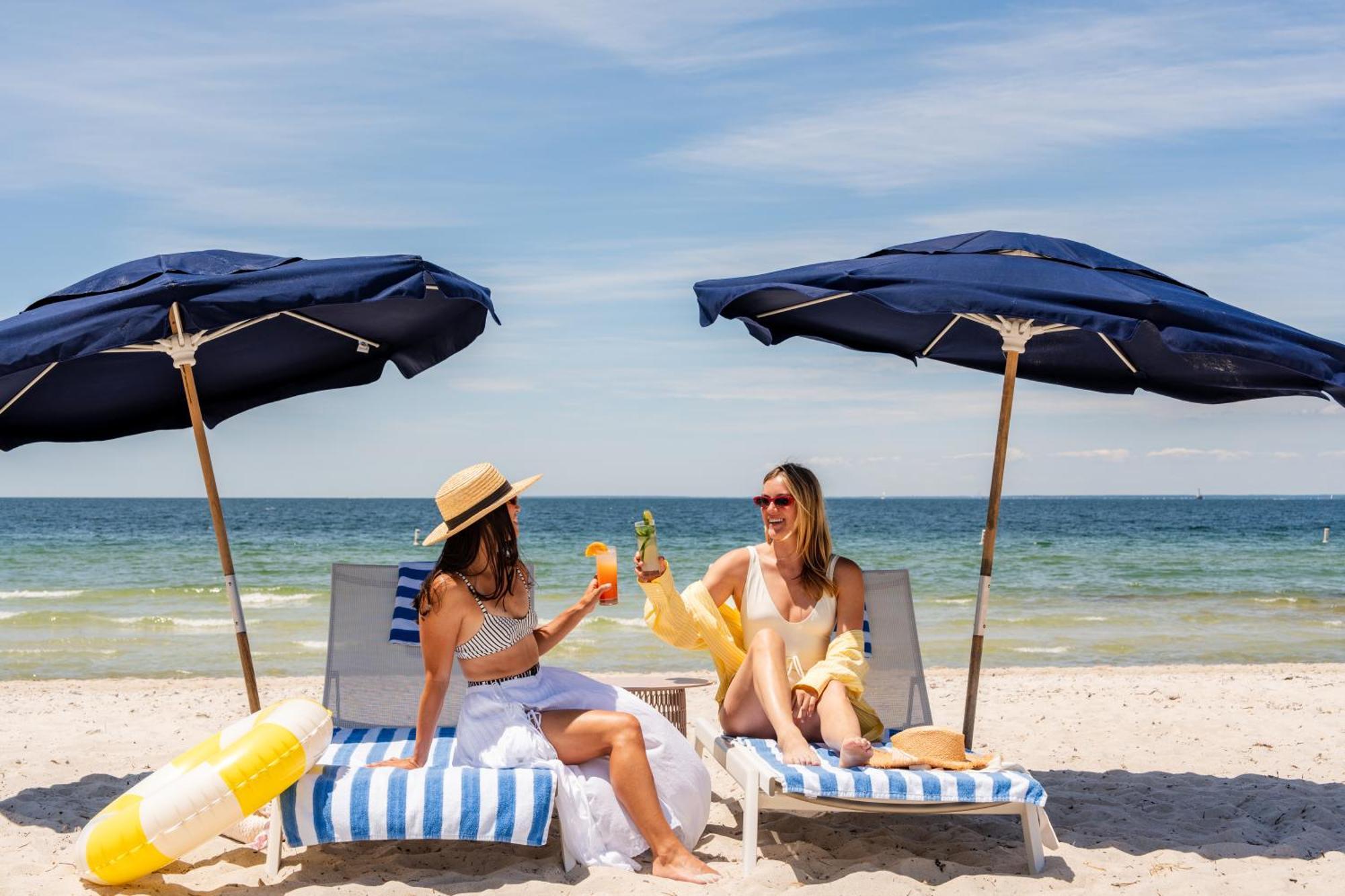 Sea Crest Beach Resort Falmouth Ngoại thất bức ảnh